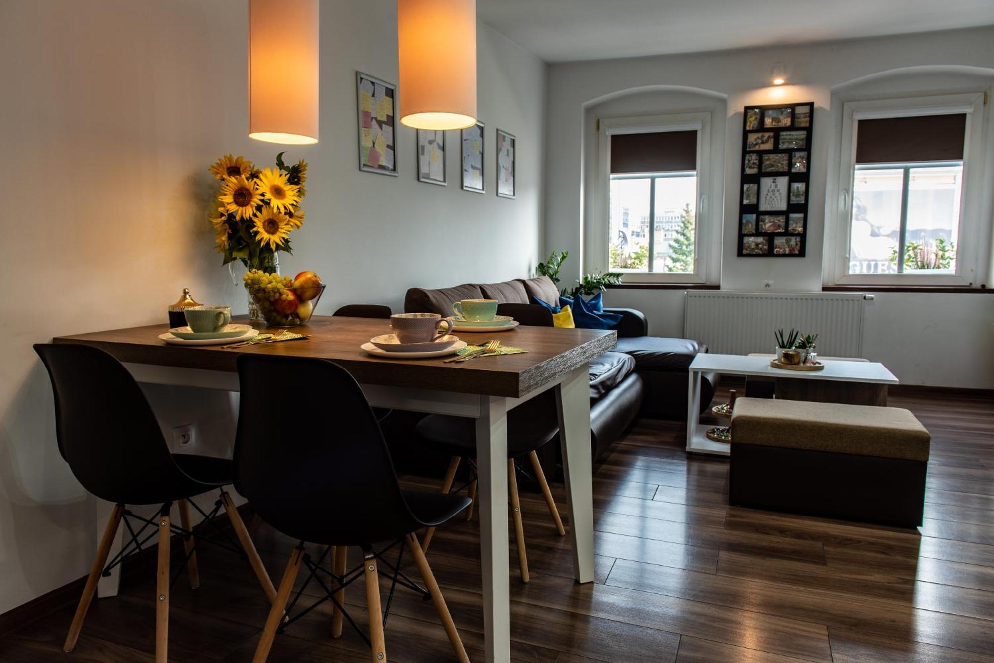 Apartament Crooked Stairs Zielona Góra Eksteriør bilde