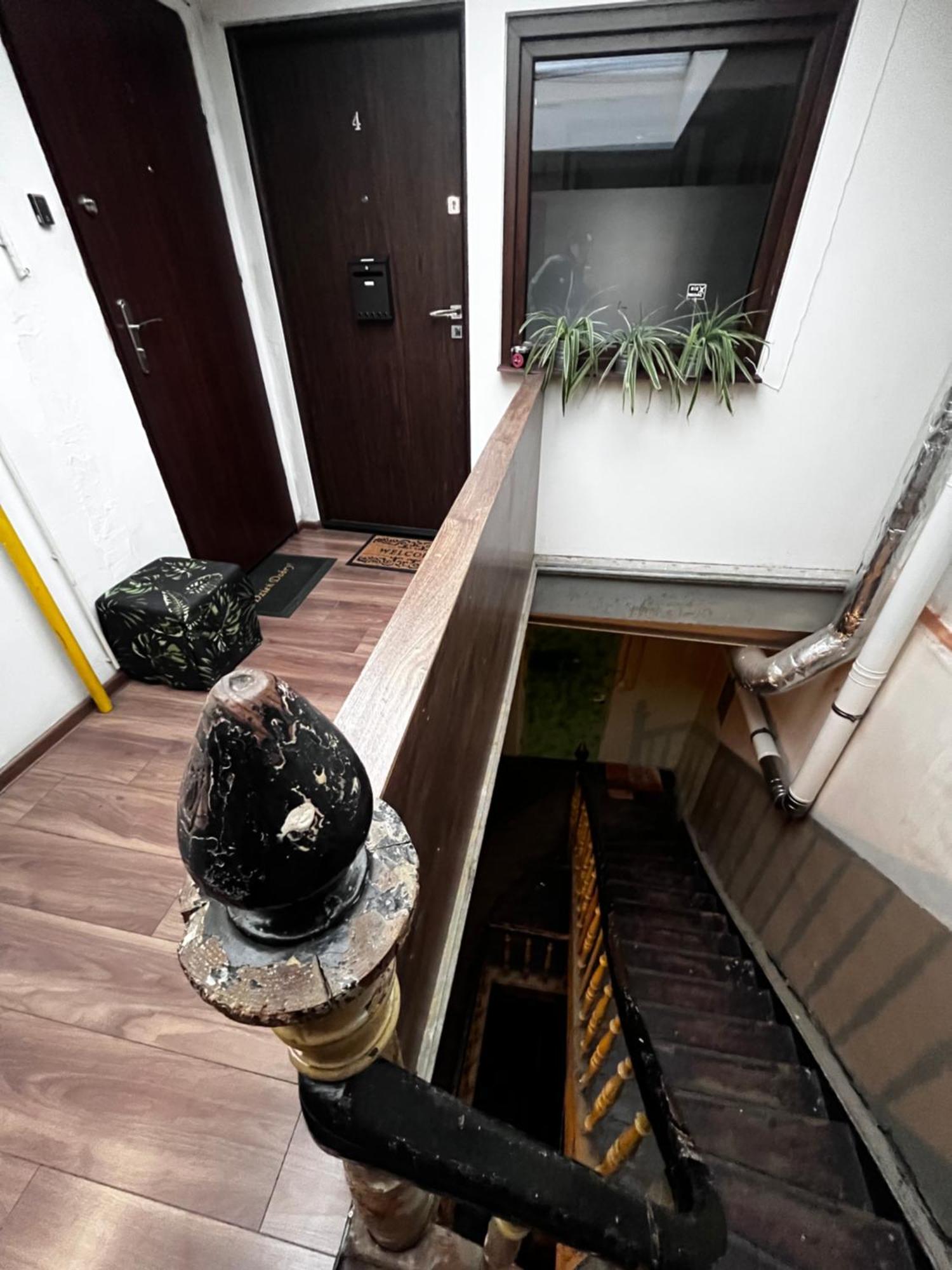 Apartament Crooked Stairs Zielona Góra Eksteriør bilde